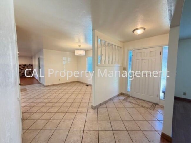 Photo - Beautiful 3 bedroom home in Hollister, CA!
