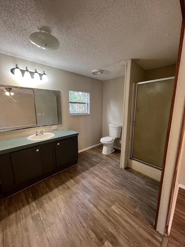 Photo - 4080 Raven St