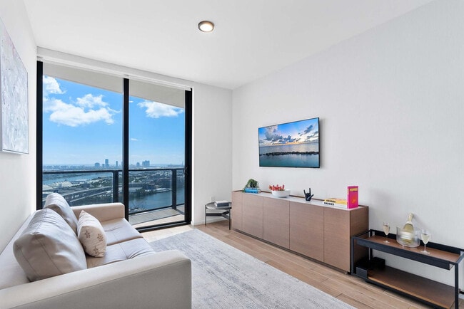 Building Photo - 398 NE 5th St Unit ID1372292P