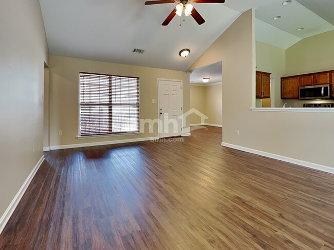 Photo - 2824 Ashridge Rd