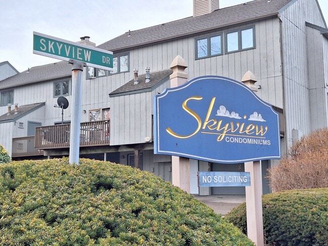 Building Photo - 238 Skyview Dr Unit 238