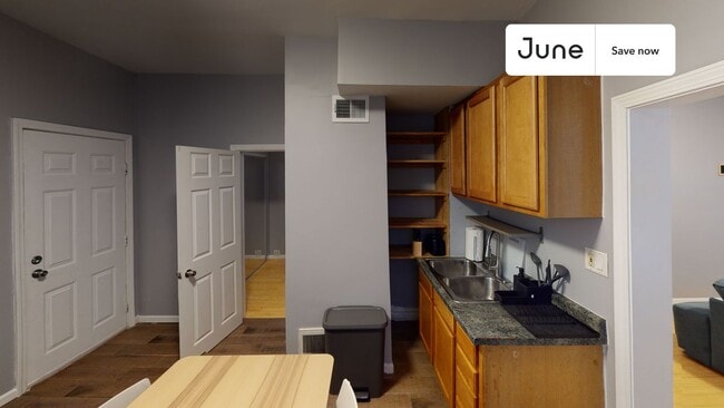 Photo - 2611 W Armitage Ave