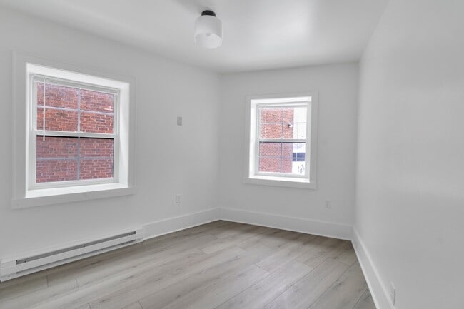 East Morris Avenue Apartments