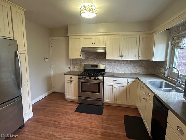 Photo - 2677 W Ridgewood Cir