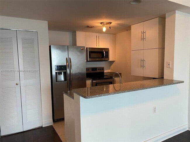 Photo - 275 NE 18th St Unit 02
