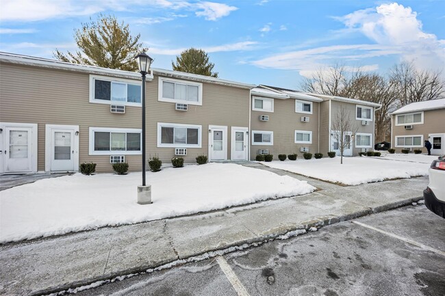 Photo - 3 Fishkill Glen Dr Condo Unit D