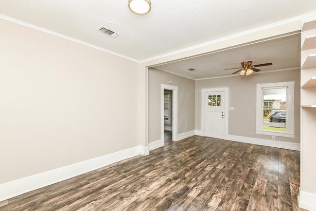 Photo - 114 Scurlock Ave