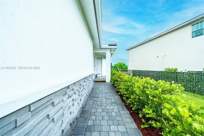 Photo - 4230 Rosa Dr