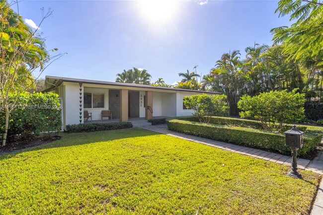 Photo - 5930 SW 47th St