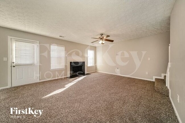 Photo - 6496 Snowden Dr