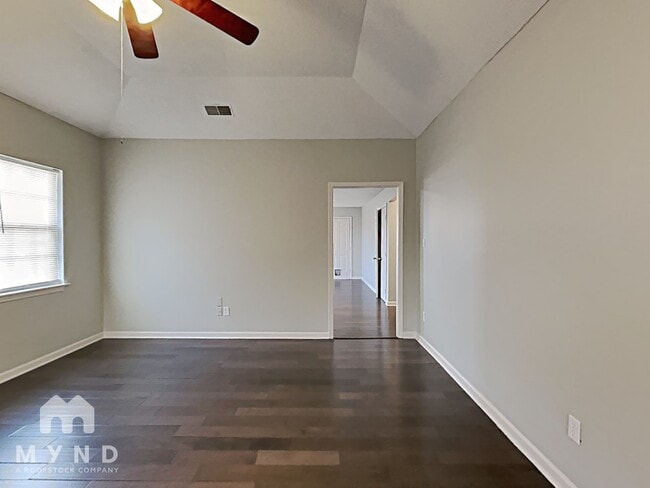 Photo - 2025 Plantation Pkwy