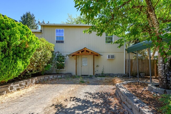 Building Photo - EDD1411 Unit #2