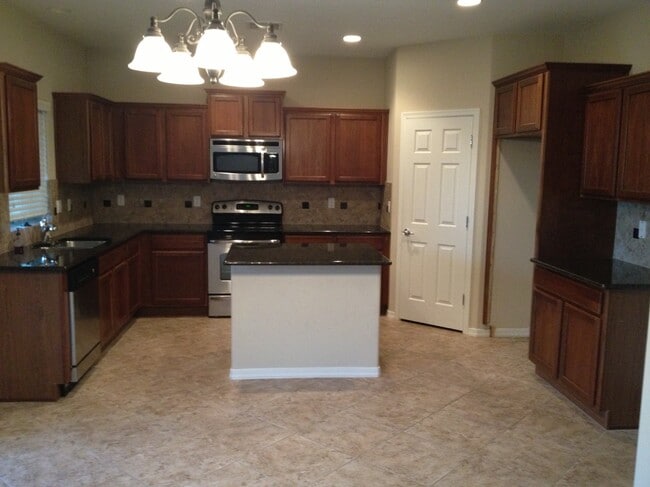 Photo - 2228 West Beverly Lane Unit Beverly
