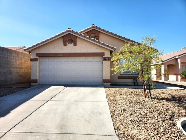 Building Photo - Single-Story Home with 2-Car Garage in Cul...