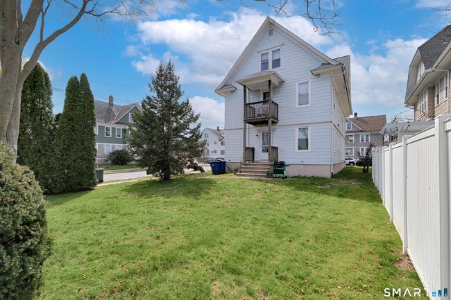 Photo - 356-358-358 Midland St Unit 3