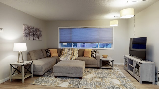 1711 Hudson St Unit 2