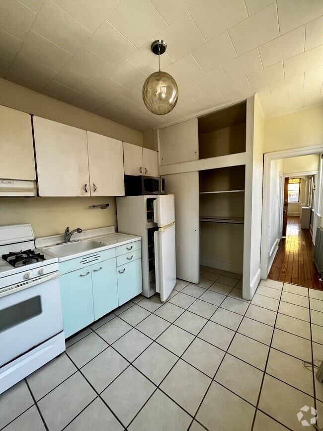 Building Photo - 921 Christian St Unit 3 Rental
