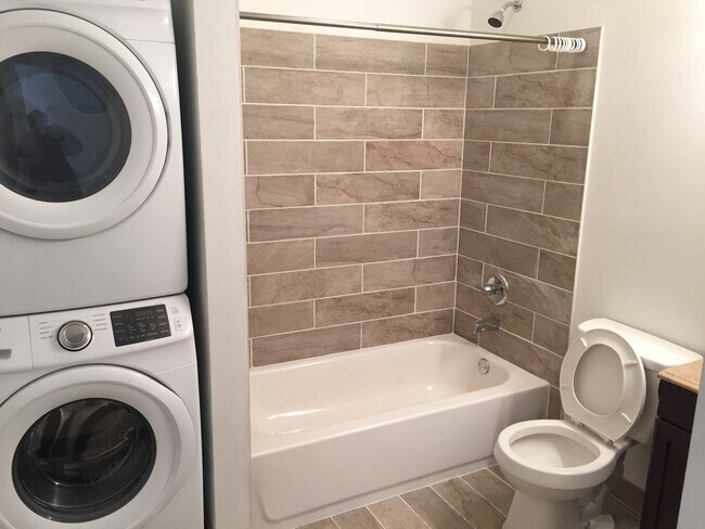 Photo - 601 N 39th St Unit 3