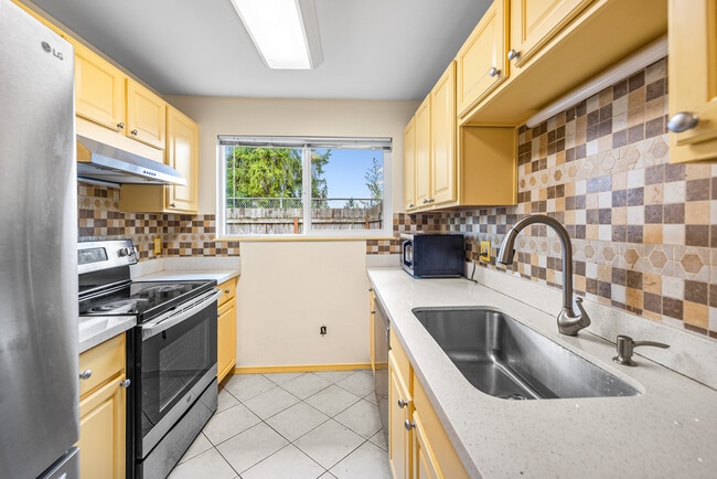 Photo - 5713 122nd Ave SE Unit 165