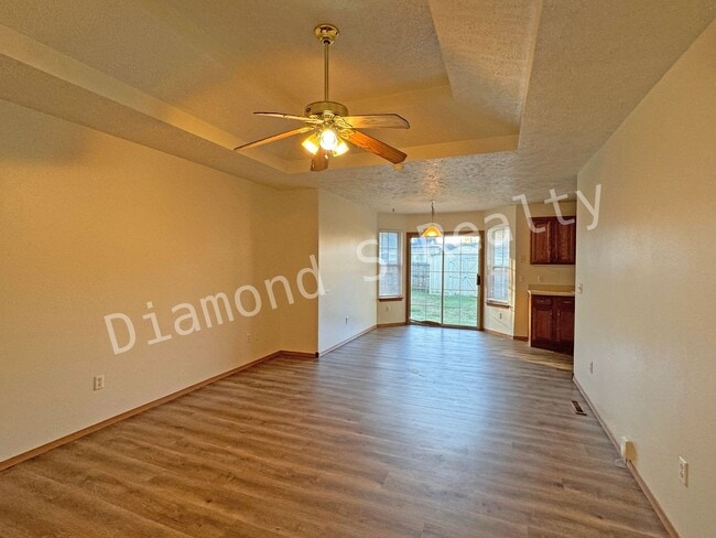 Photo - 3 Bedroom Home Located in Established Neighborhood!