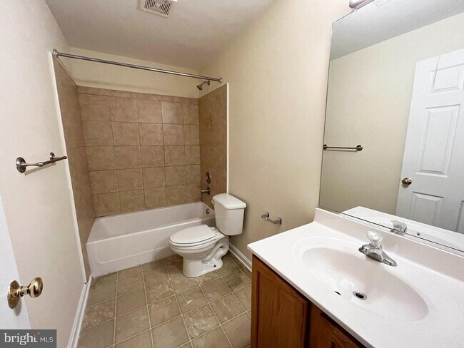 Photo - 75 Marblehead Rd