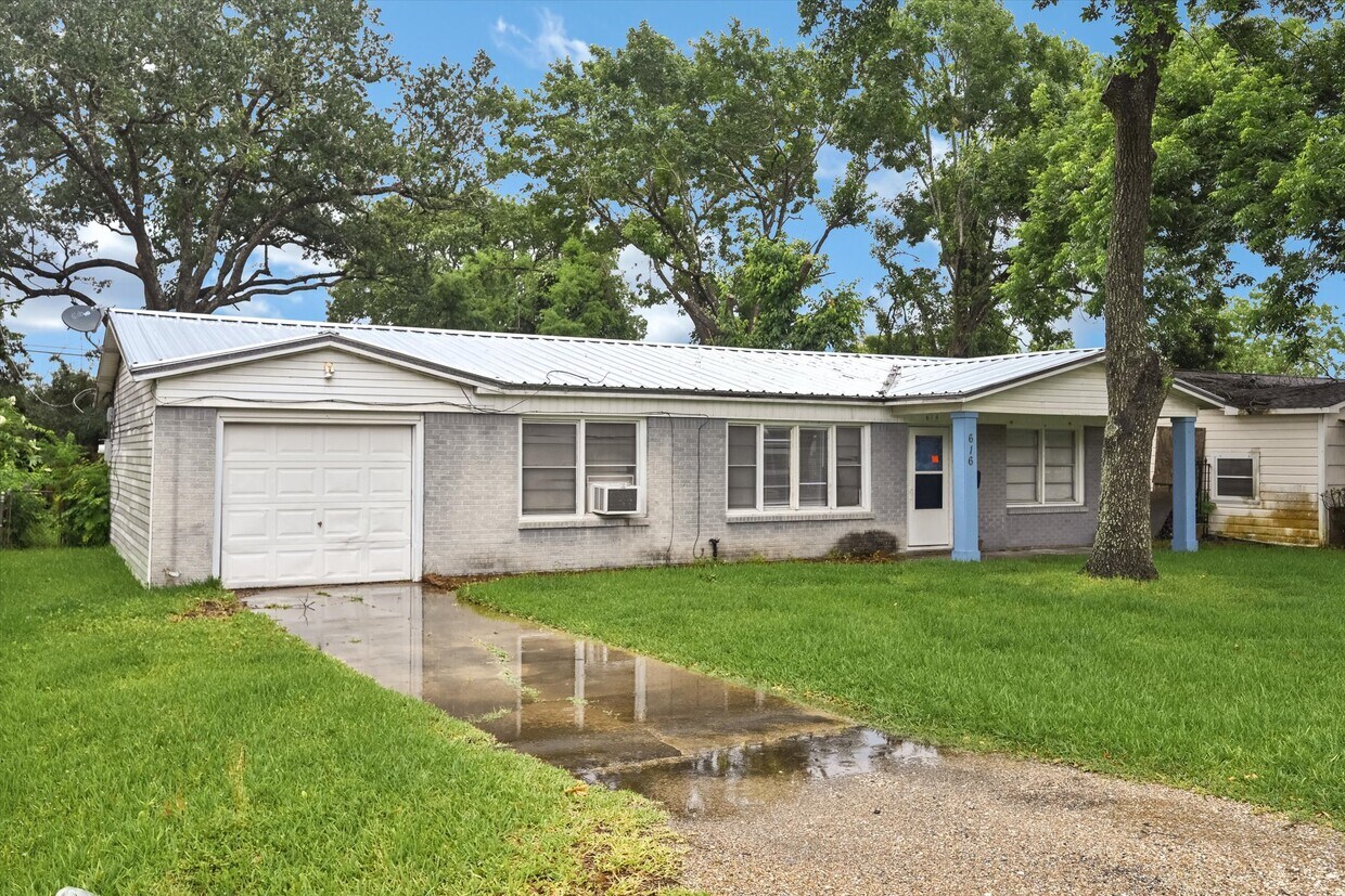 Photo - 616 Benson St (La Marque, TX)