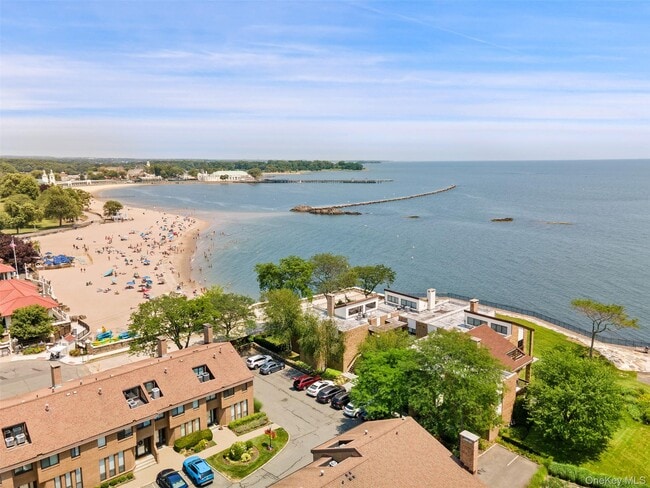 Photo - 22 Waters Edge