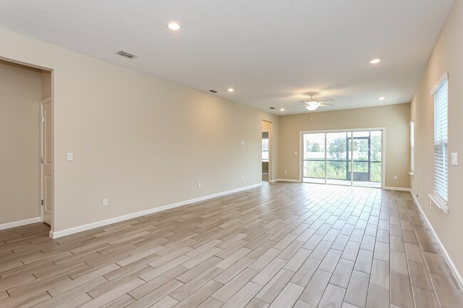 Photo - 2111 Major Oak St