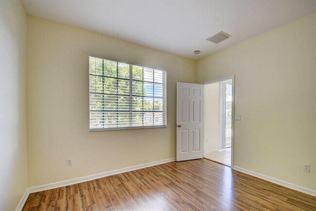 Photo - 1947 Marsh Harbor Dr