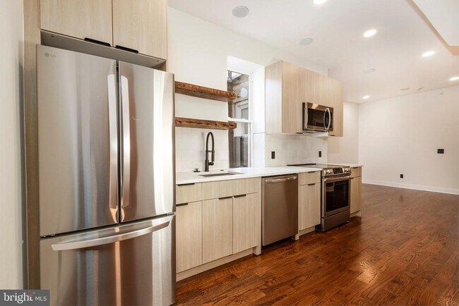 Photo - 1613 N 33rd St Unidad D