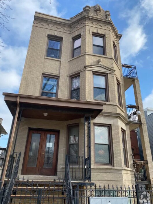 Building Photo - 1449 N California Ave Unit 2R Rental