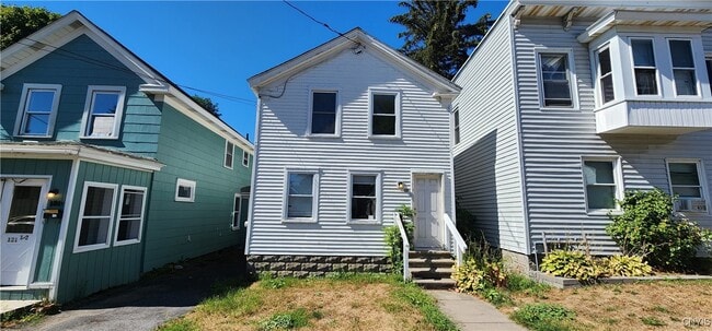 Building Photo - 131 W Schuyler St Rental