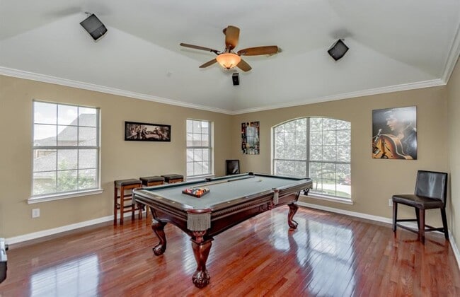 Photo - 303 N Elder Grove Dr