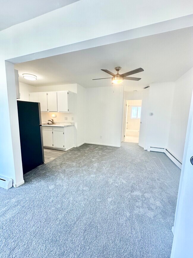 Photo - Nautical Mile Apartments