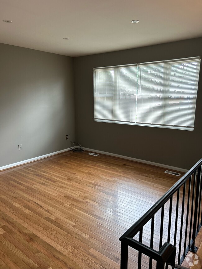 Building Photo - 8905 91st Pl Rental