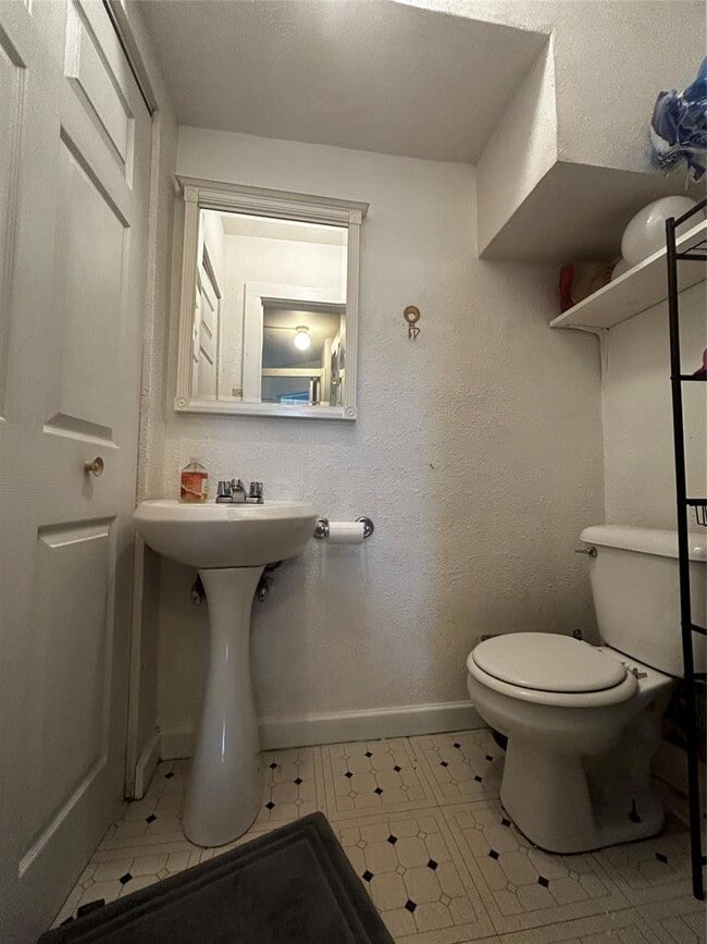 Photo - 4511 Avenue B