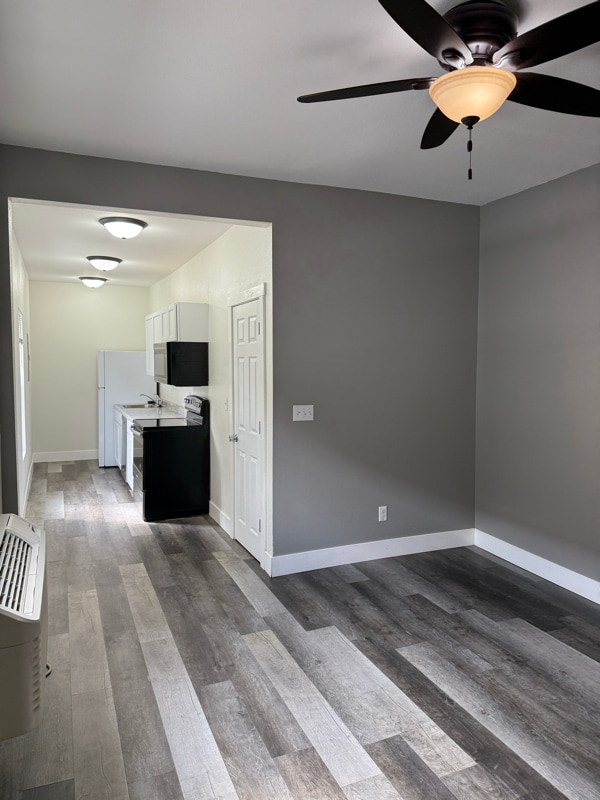 Building Photo - 702 9th St SW Rental