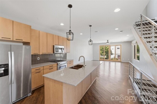 Photo - 919 Westbrook Dr Unidad A