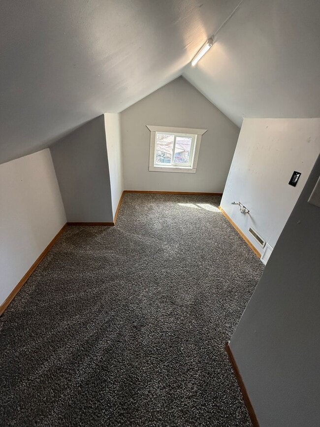 Photo - 3 Bedroom 1 Bathroom House for Rent