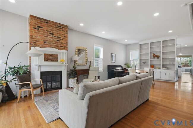 Photo - 404 N Shields Ave