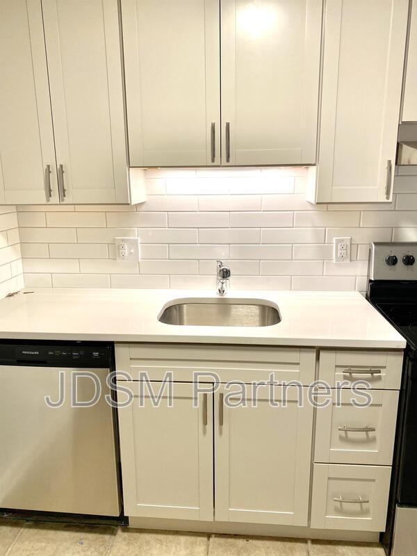 Photo - 1415 N Pearl St Unit 102