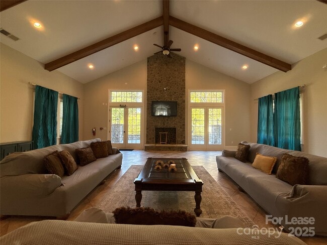 Photo - 14019 Thompson Rd