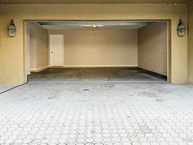 Photo - 10144 Arbor Run Dr Unit 68