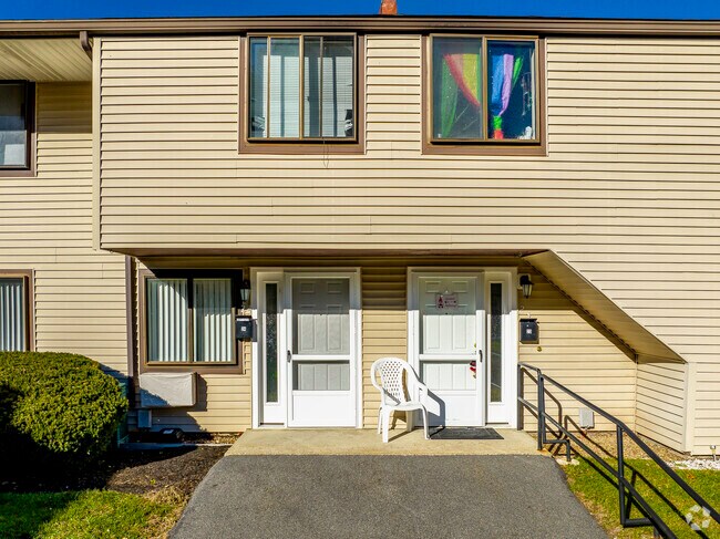 Main Entrance - Presidential Courts