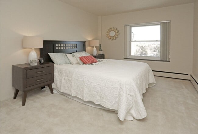 Photo - Mount Royal Manor