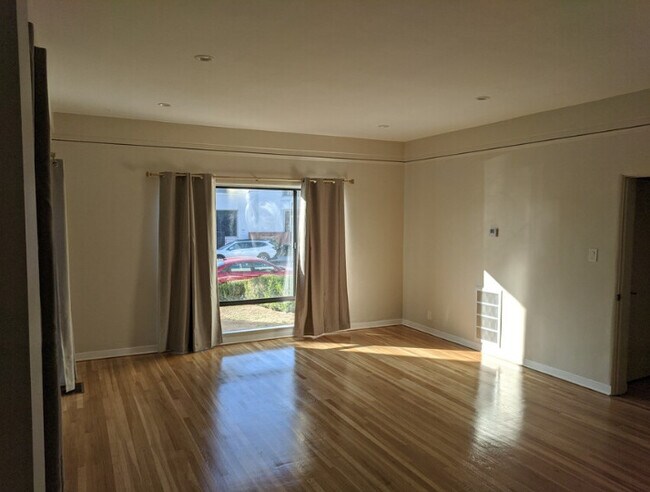 Sala de estar - 224 N Jackson St