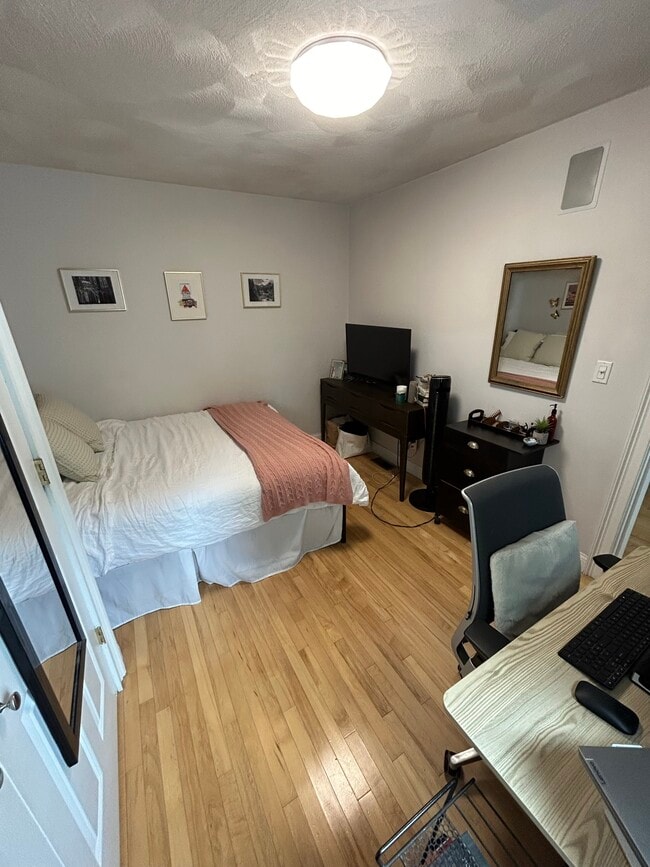 Photo - 4 Dixfield St Unit Room 1 and 2