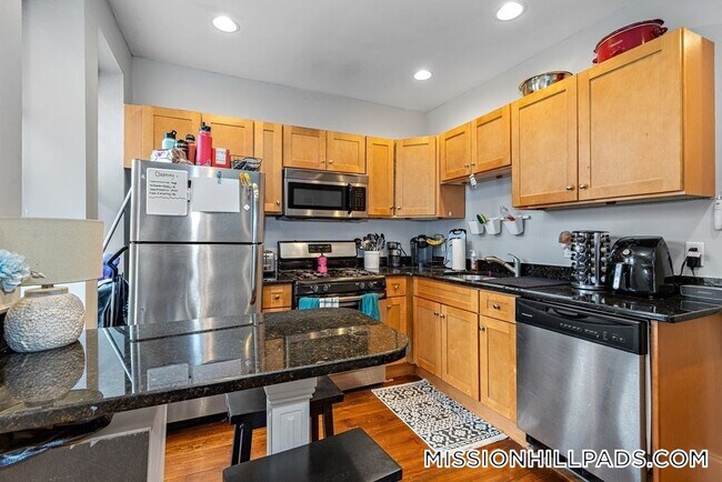 Photo - 16 Sewall St Unit 2