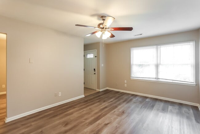 Photo - 1550 Flicker Rd