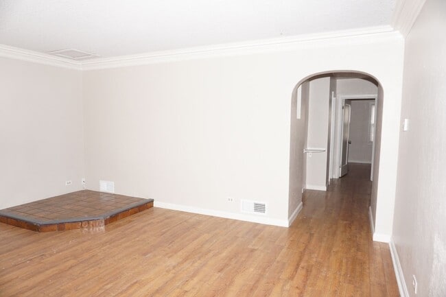 Photo - 25 N Logan Ave